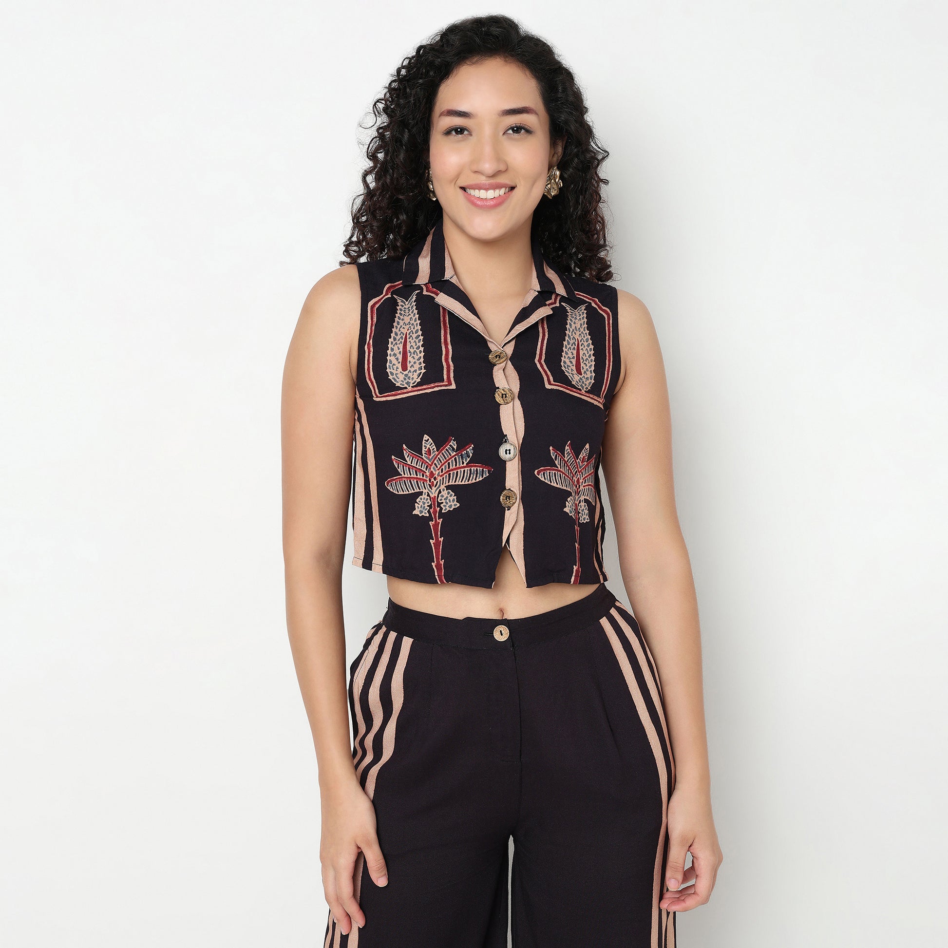 Buy Women Slim Fit Printed Sleeveless Crop Top  - Style Union