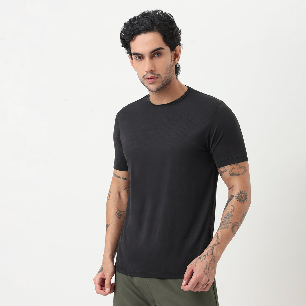 Gym Tee – Airdry® – Lightweight Comfort for Everyday Movement