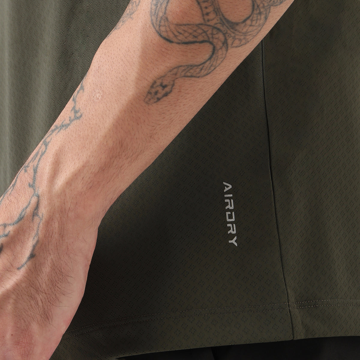 Gym Tee – Airdry® – Lightweight Comfort for Everyday Movement