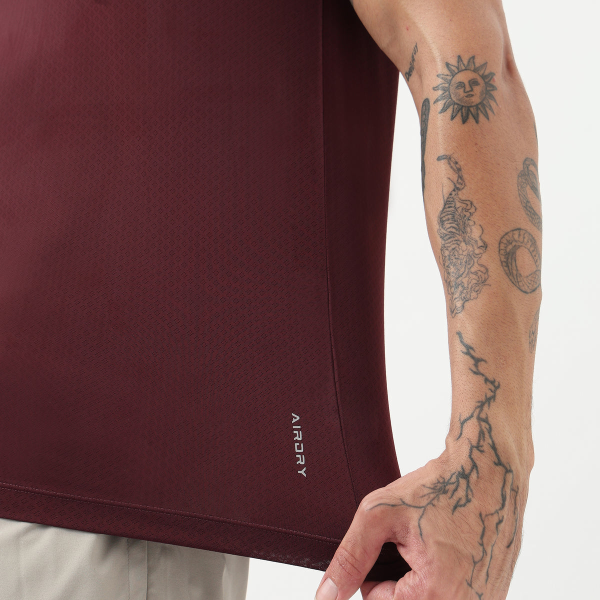 Gym Tee – Airdry® – Lightweight Comfort for Everyday Movement