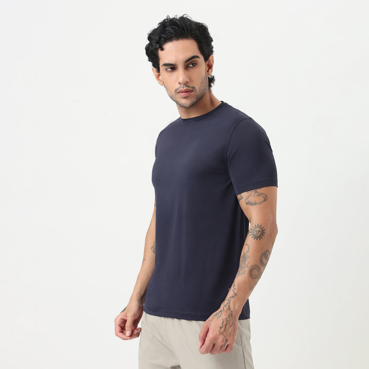 Gym Tee – Airdry® – Lightweight Comfort for Everyday Movement