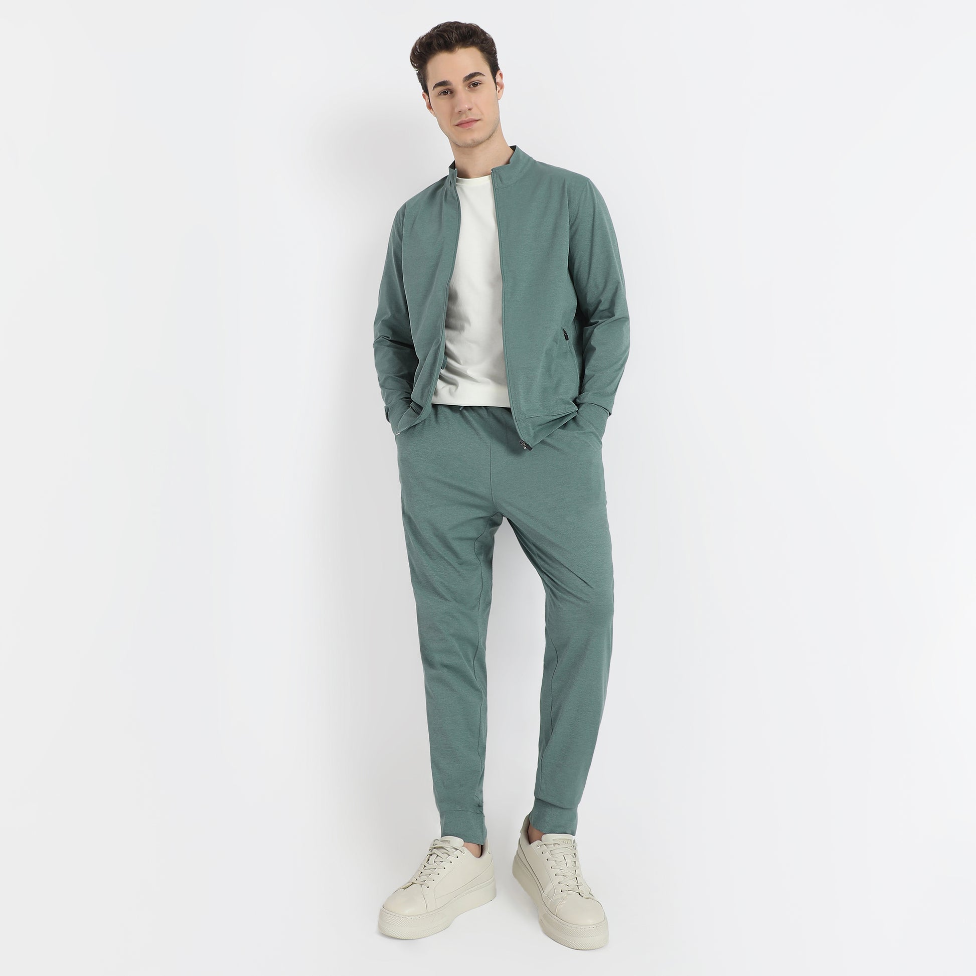 Regular Fit Solid Mid Rise Trackpants