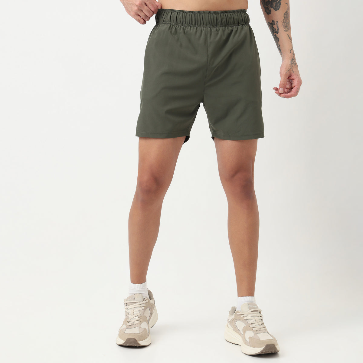 Sprinter – Airdry® – Solid Woven Mid Rise Shorts