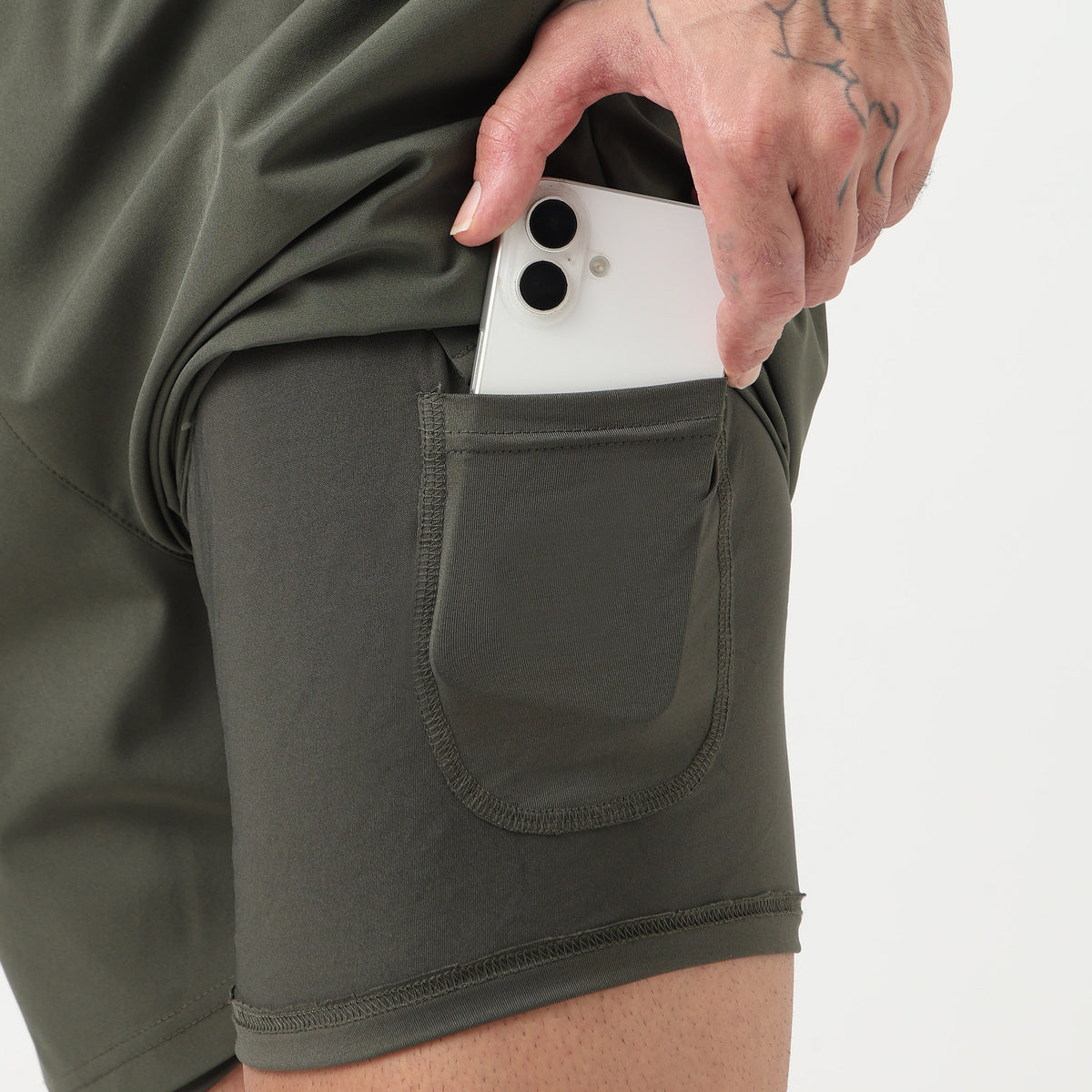 Sprinter – Airdry® – Solid Woven Mid Rise Shorts