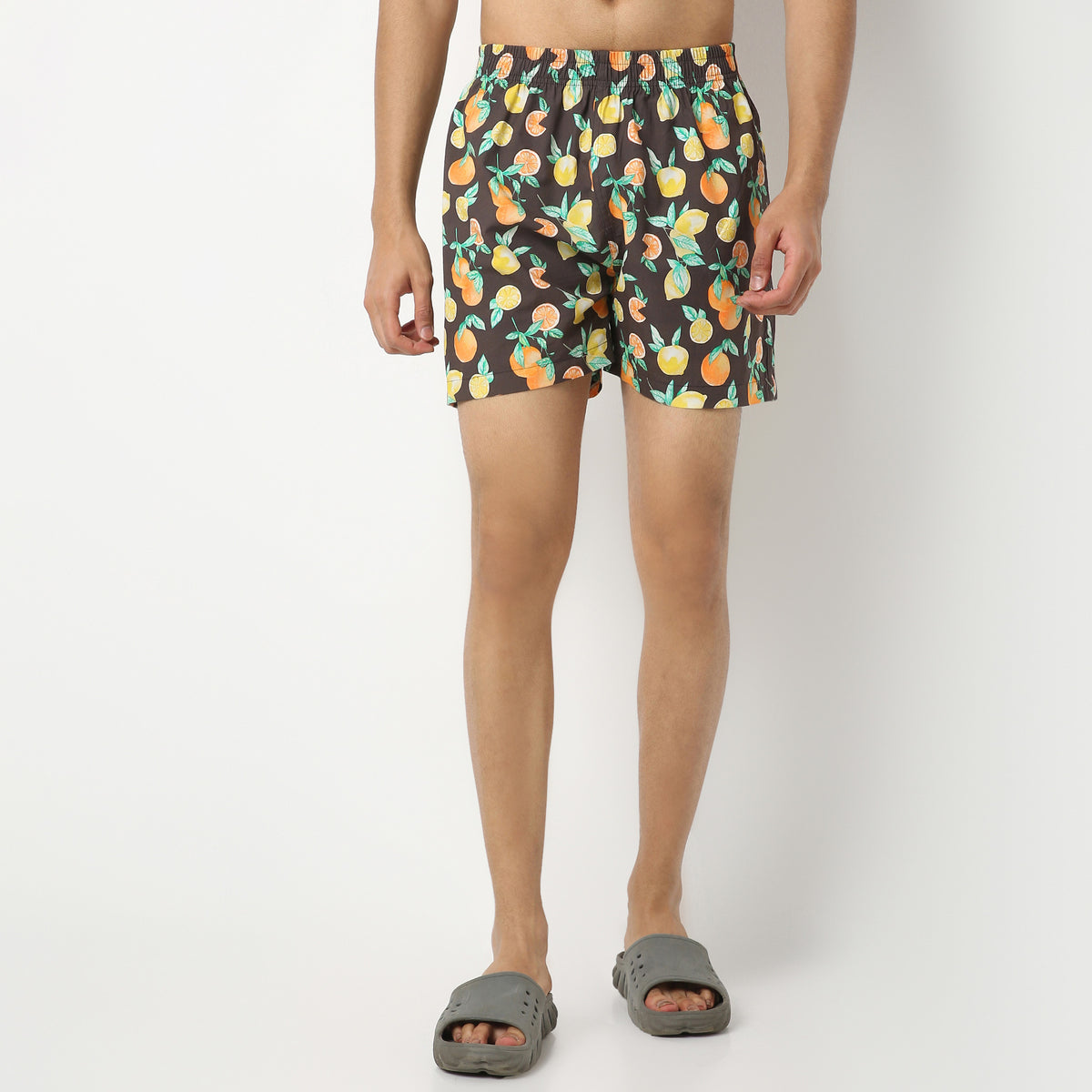 Regular Fit Printed Above Knee Mid Rise Shorts