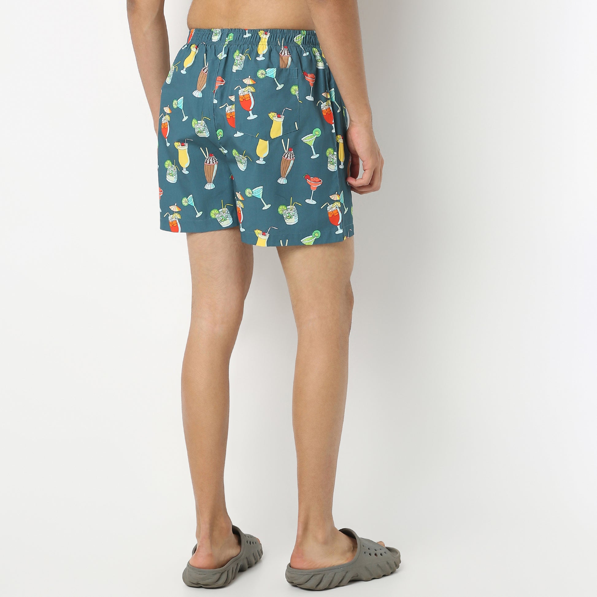 Regular Fit Printed Above Knee Mid Rise Shorts