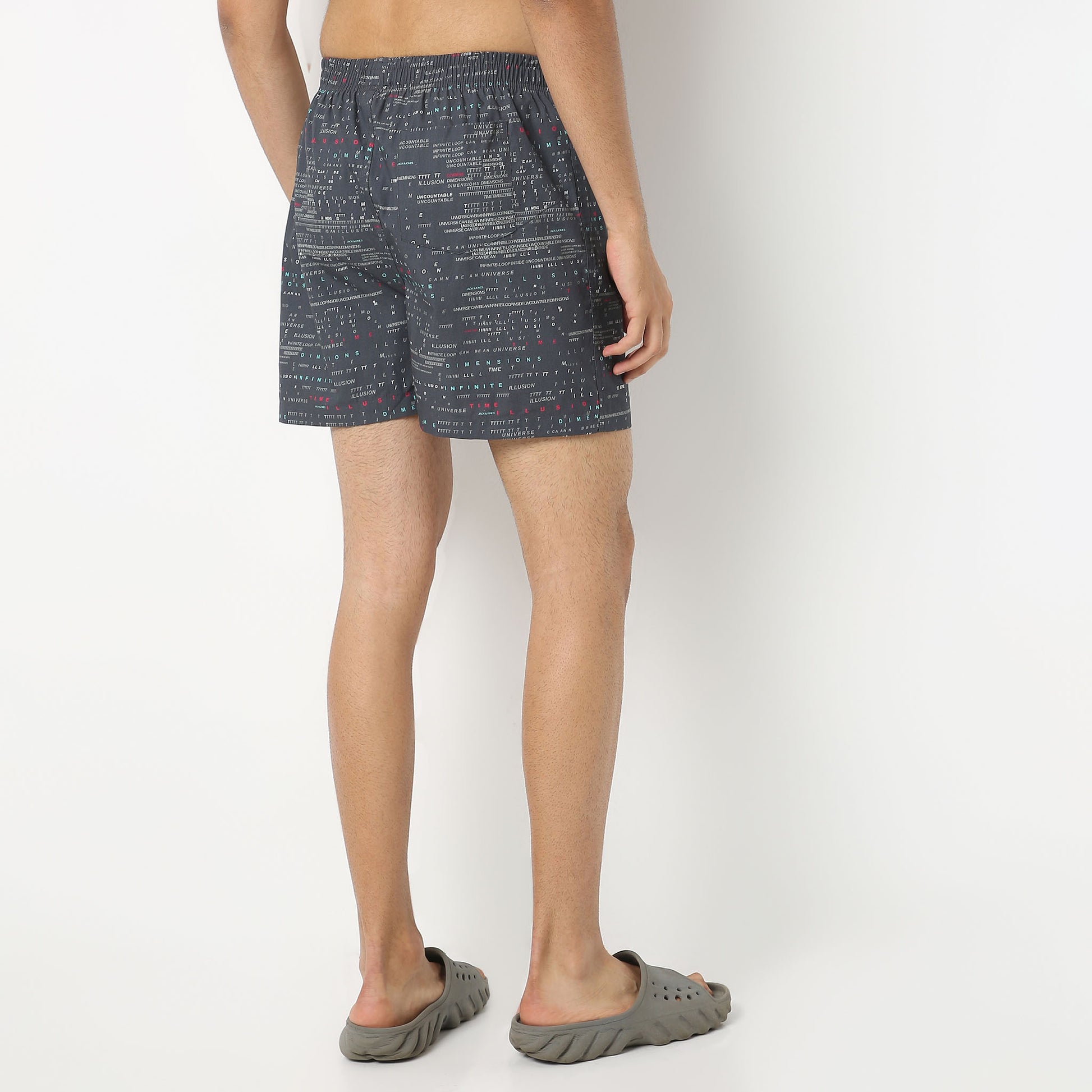 Regular Fit Printed Above Knee Mid Rise Shorts