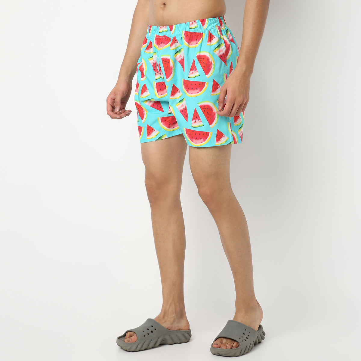 Regular Fit Printed Above Knee Mid Rise Shorts