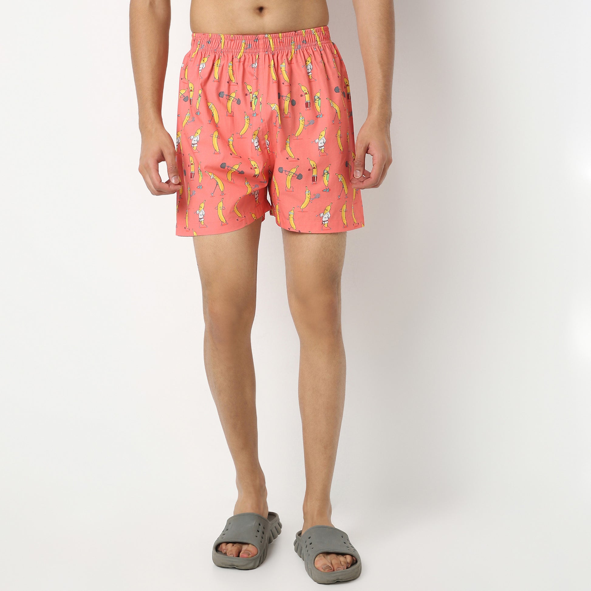 Regular Fit Printed Above Knee Mid Rise Shorts