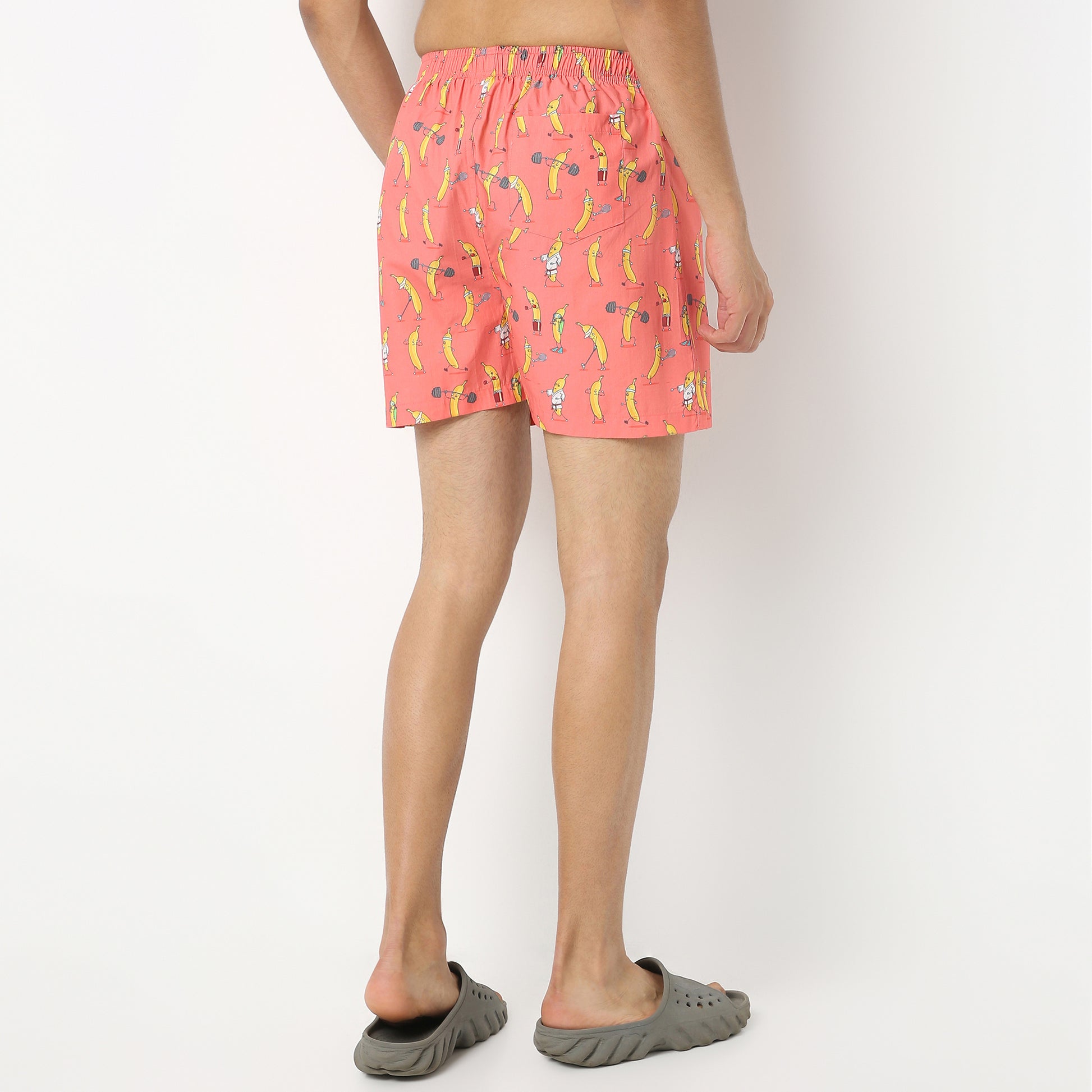 Regular Fit Printed Above Knee Mid Rise Shorts