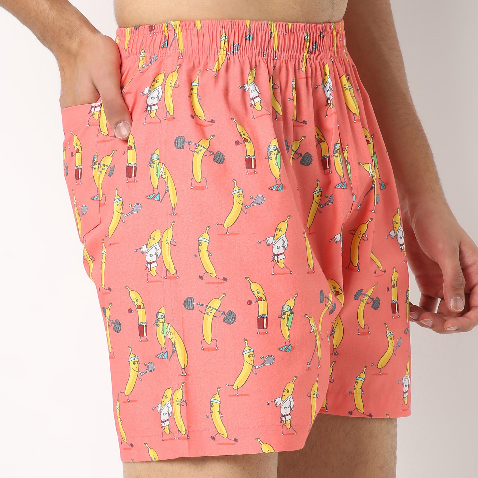 Regular Fit Printed Above Knee Mid Rise Shorts