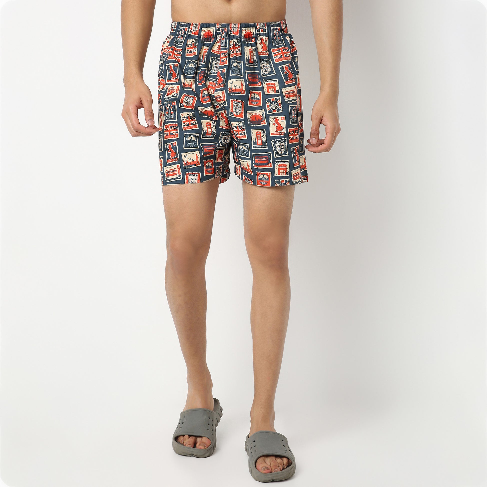 Regular Fit Printed Above Knee Mid Rise Shorts