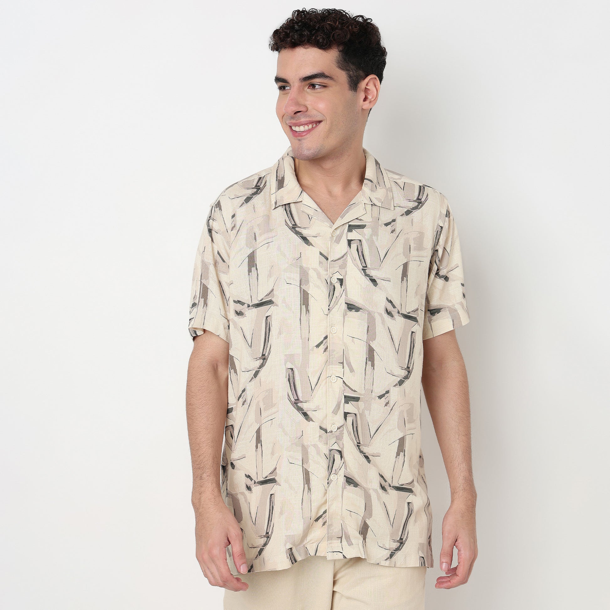 Buy Men Regular Fit Printed Half Sleeve Shirt  - Style Union