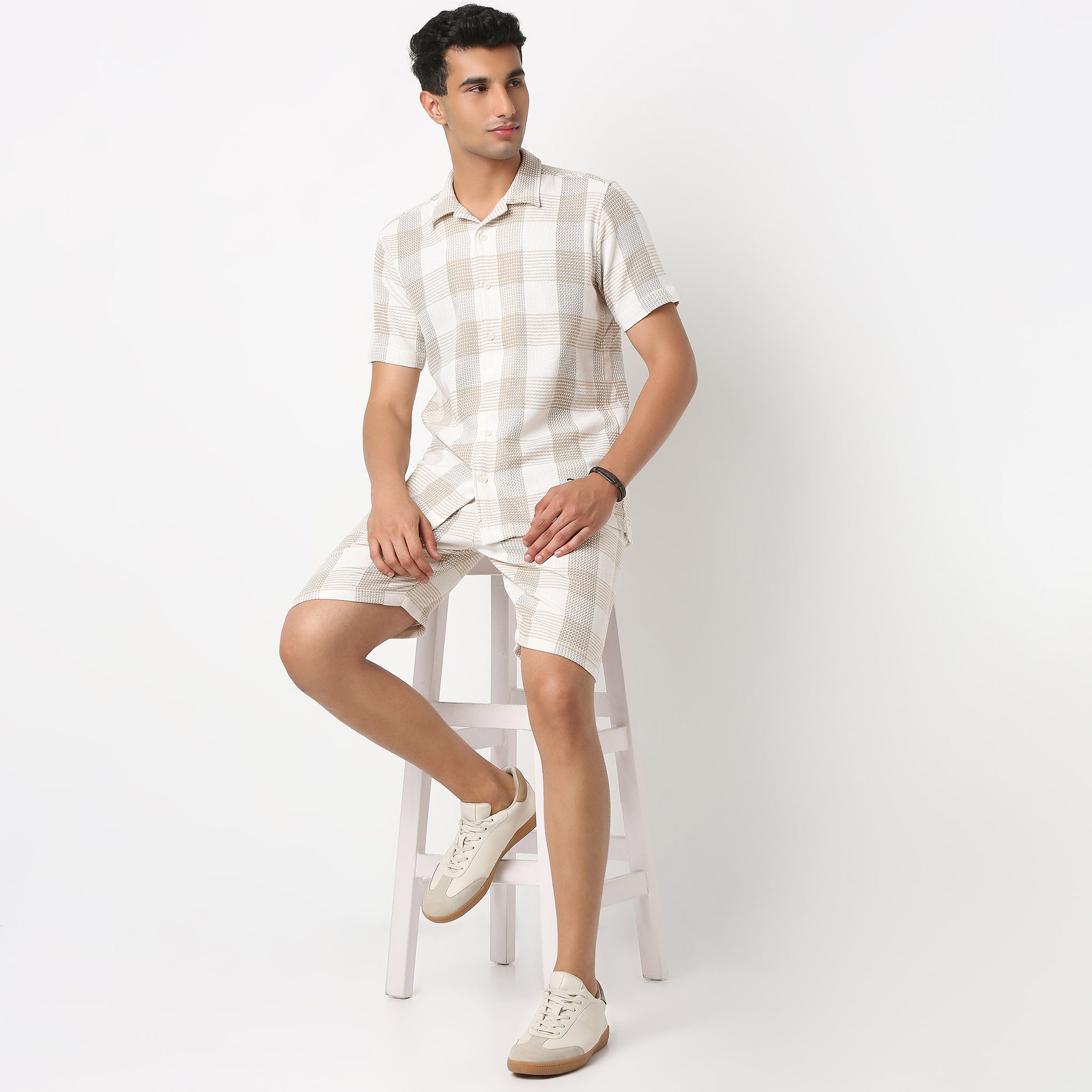 Camp Collar Checkered Mood Shirt