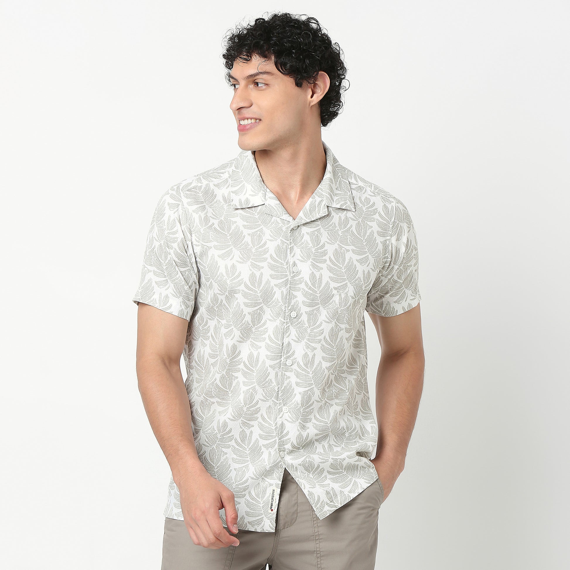 Mens Textured Printed Retreat Shirt