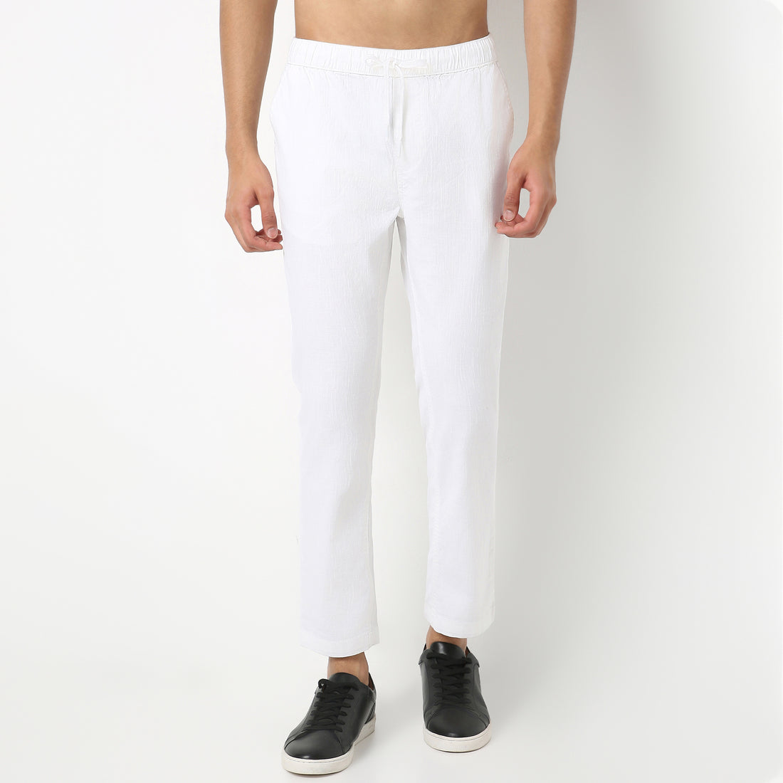 Regular Fit Solid Ankle Length Mid Rise Pants