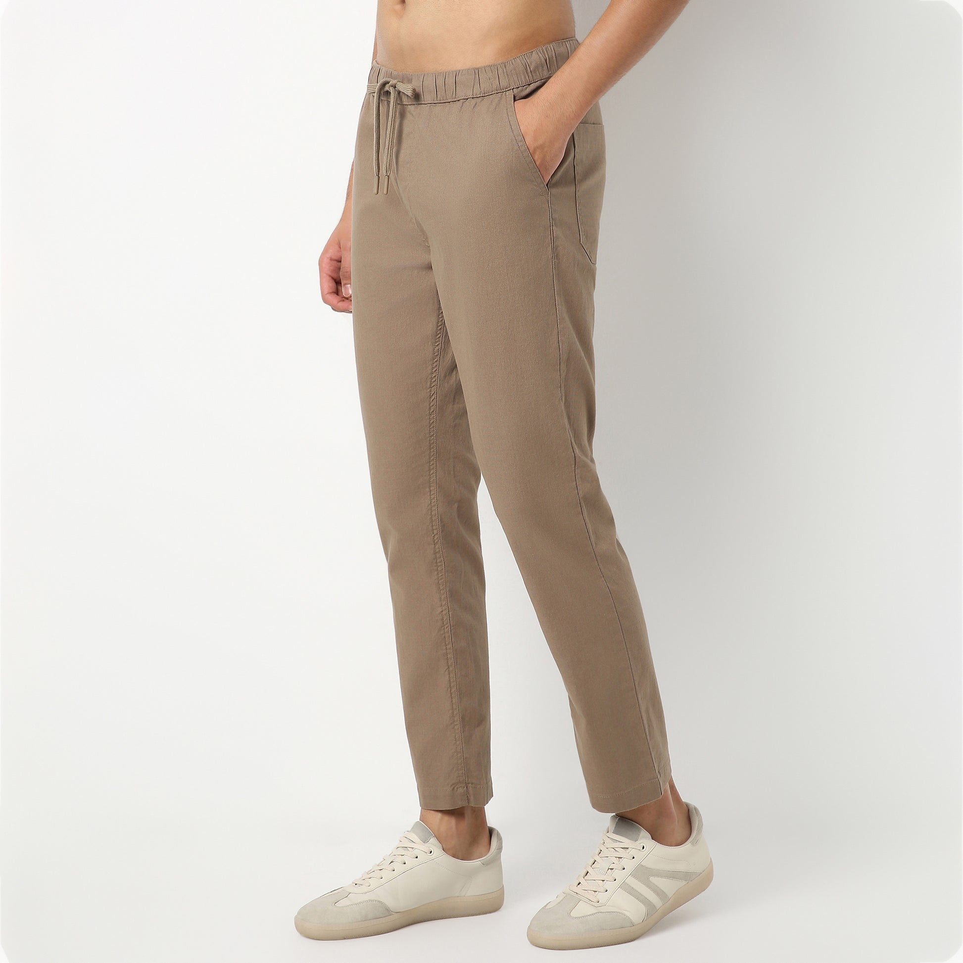 Regular Fit Solid Ankle Length Mid Rise Pants
