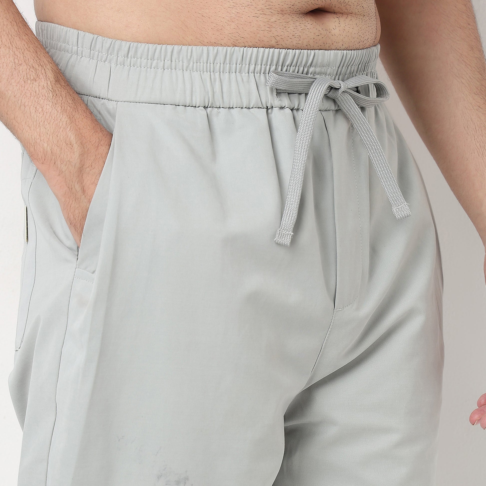 Buy Men Regular Fit Solid Ankle Length Mid Rise Pants  - Style Union