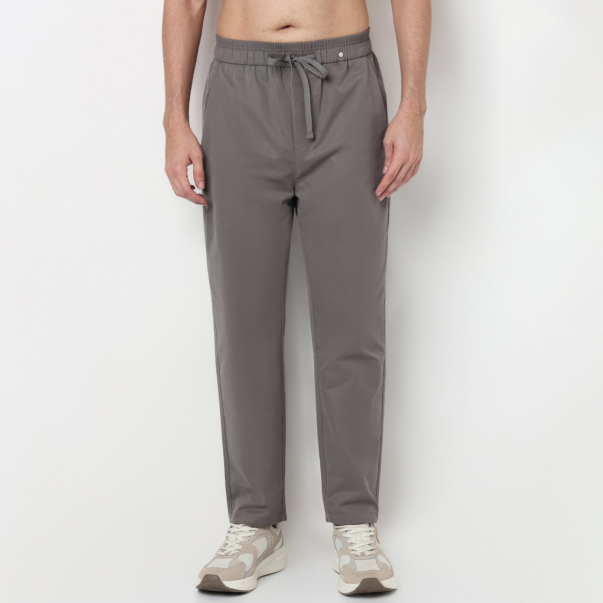 Buy Men Regular Fit Solid Ankle Length Mid Rise Pants  - Style Union