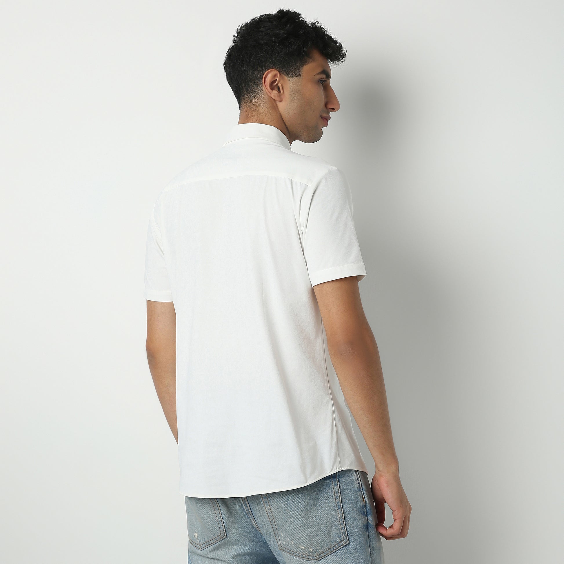 Regular Fit Solid Shirt Collar Regular Length Shirt