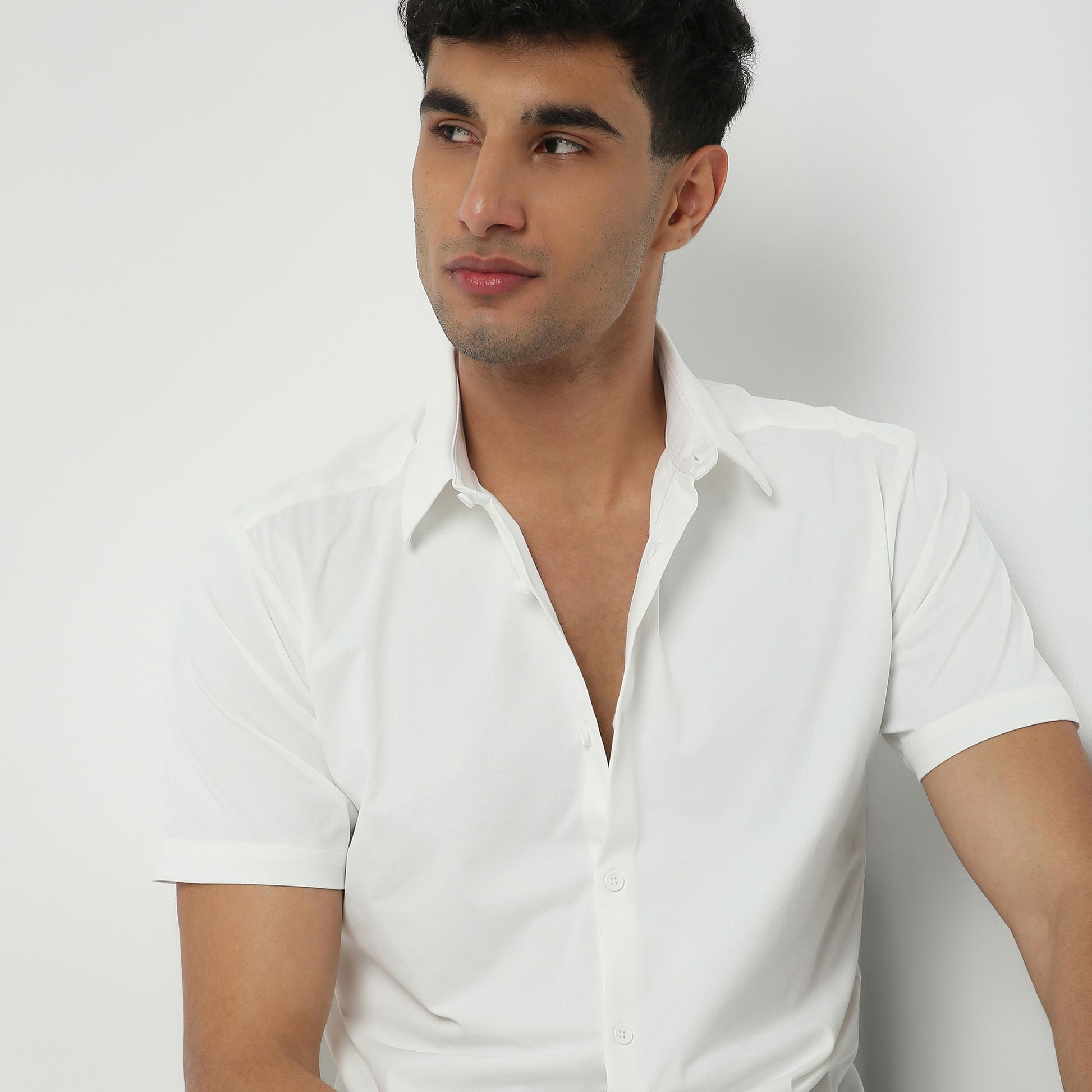 Regular Fit Solid Shirt Collar Regular Length Shirt