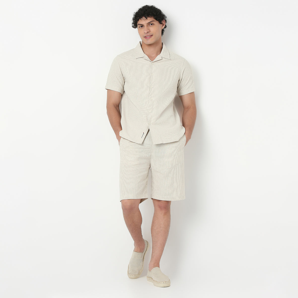 Relaxed Fit Trendy Yarn Dyed Textured Pull-On Shorts 
