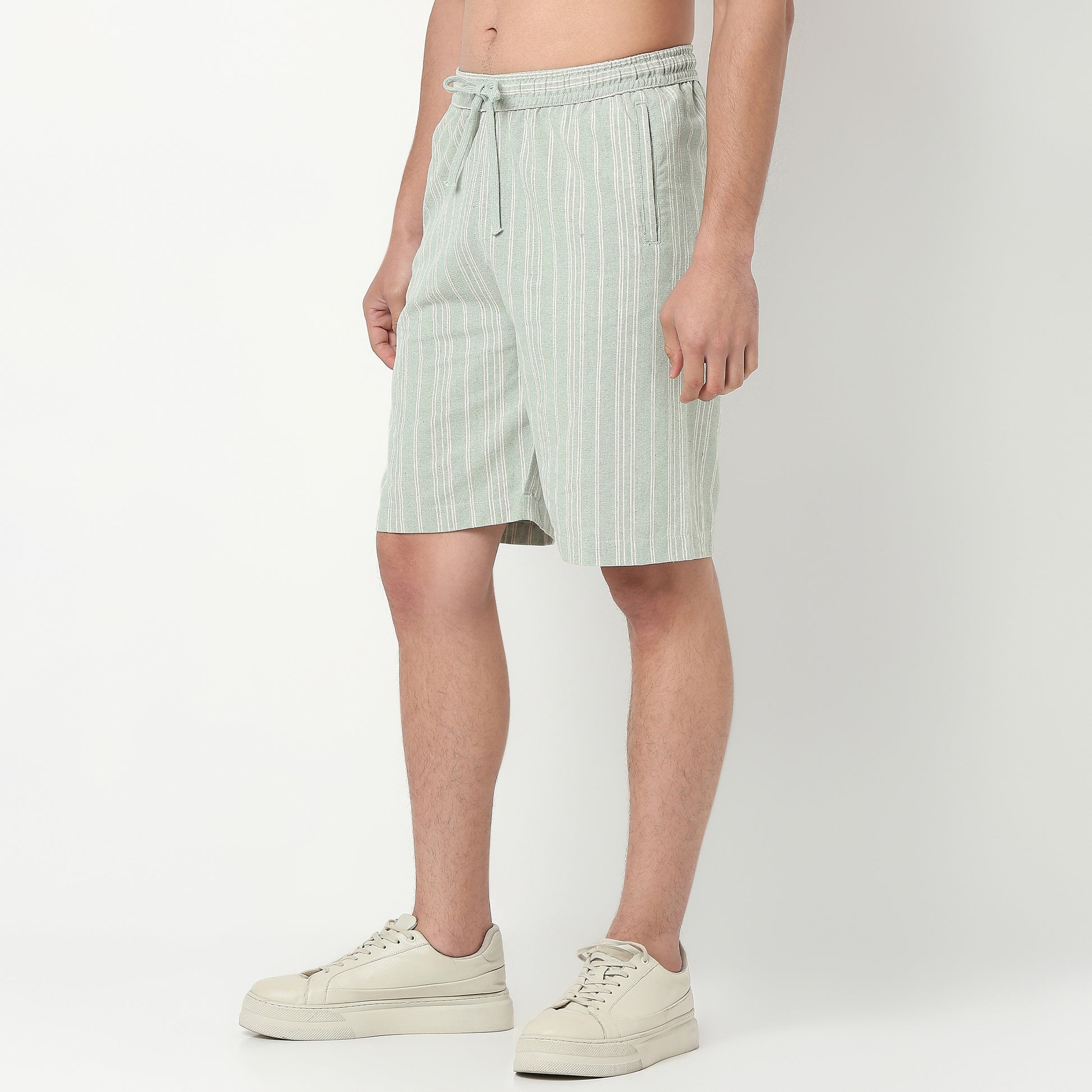 Relaxed Fit Trendy Yarn Dyed Textured Pull-On Shorts 