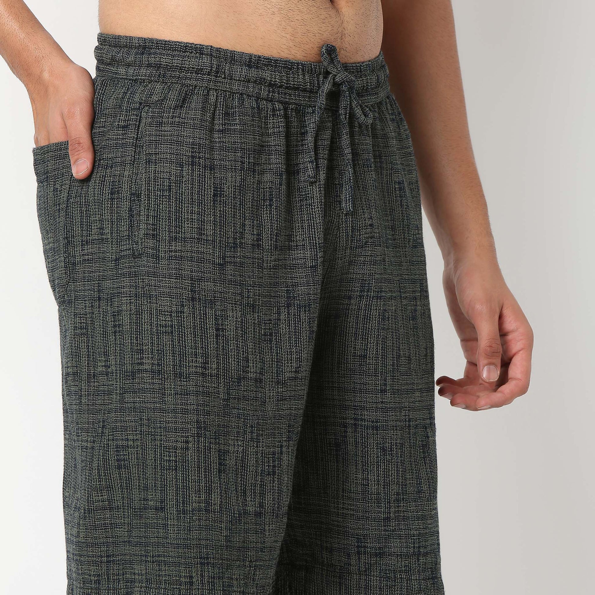 Above Knee Trendy Yarn Dyed Textured Pull-On Shorts with Lots Of Oomph- Relaxed Fit