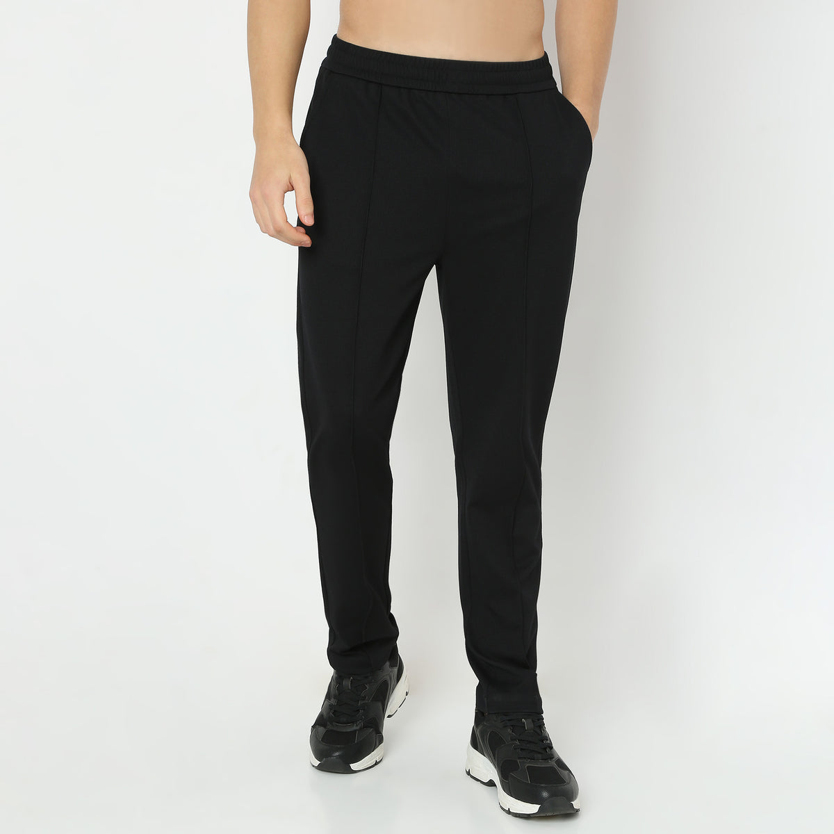 Regular Fit Solid Mid Rise Trousers