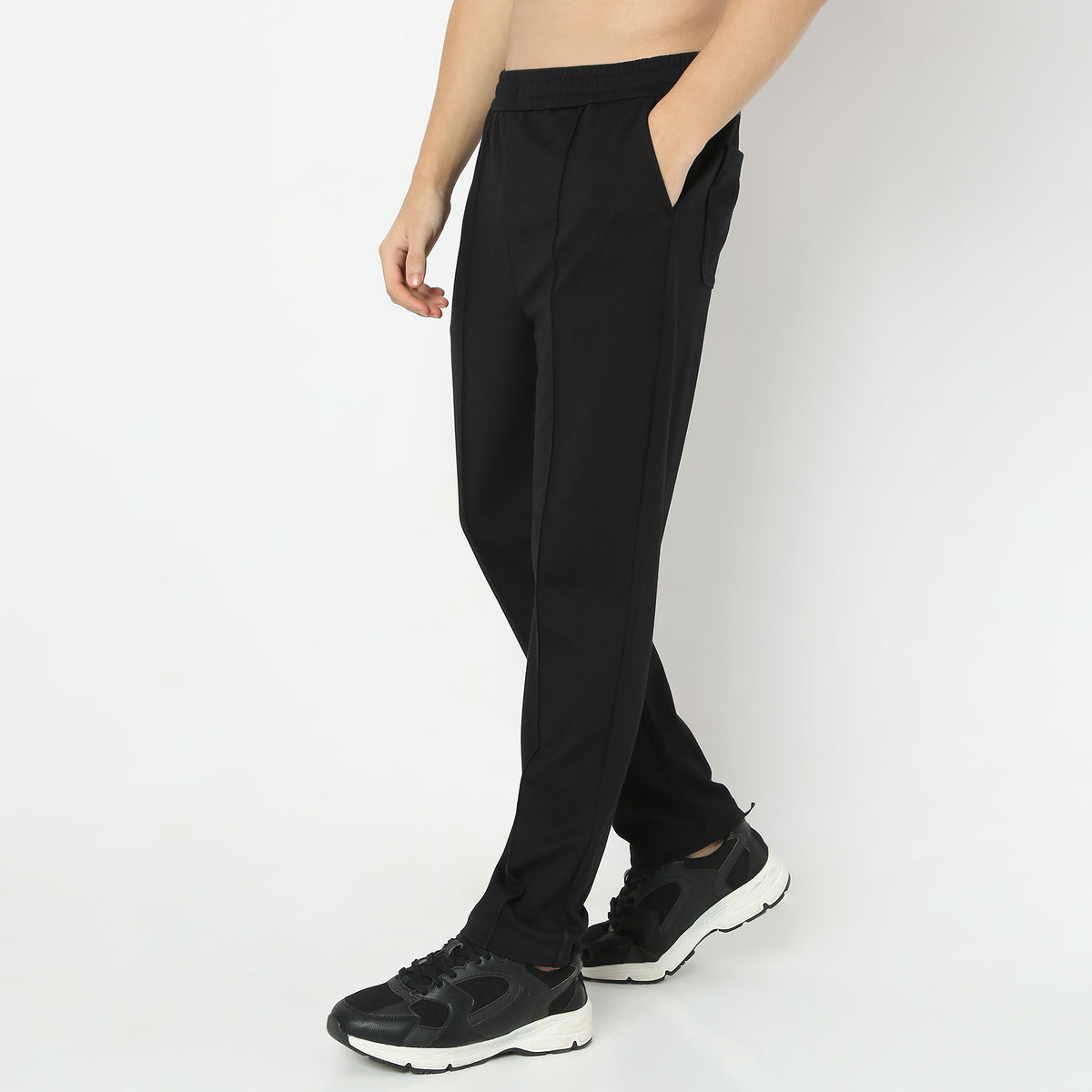 Regular Fit Solid Mid Rise Trousers