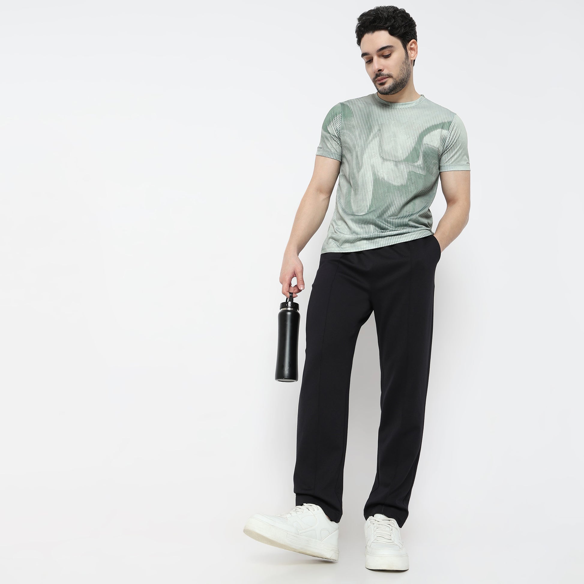 Regular Fit Solid Mid Rise Trousers