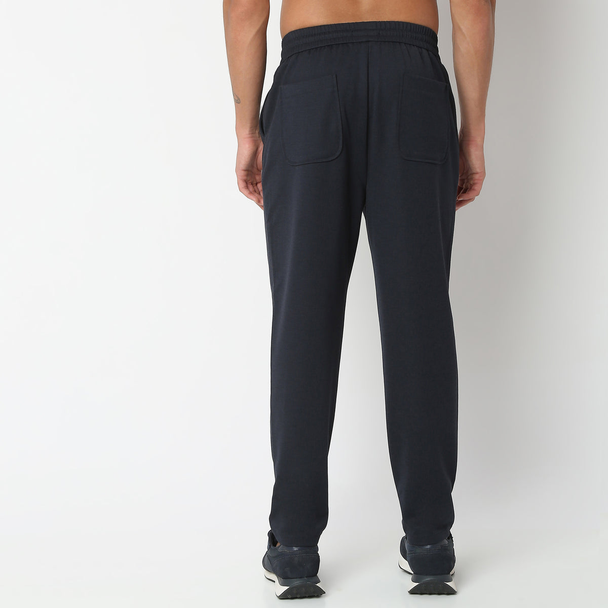 Regular Fit Solid Mid Rise Trousers