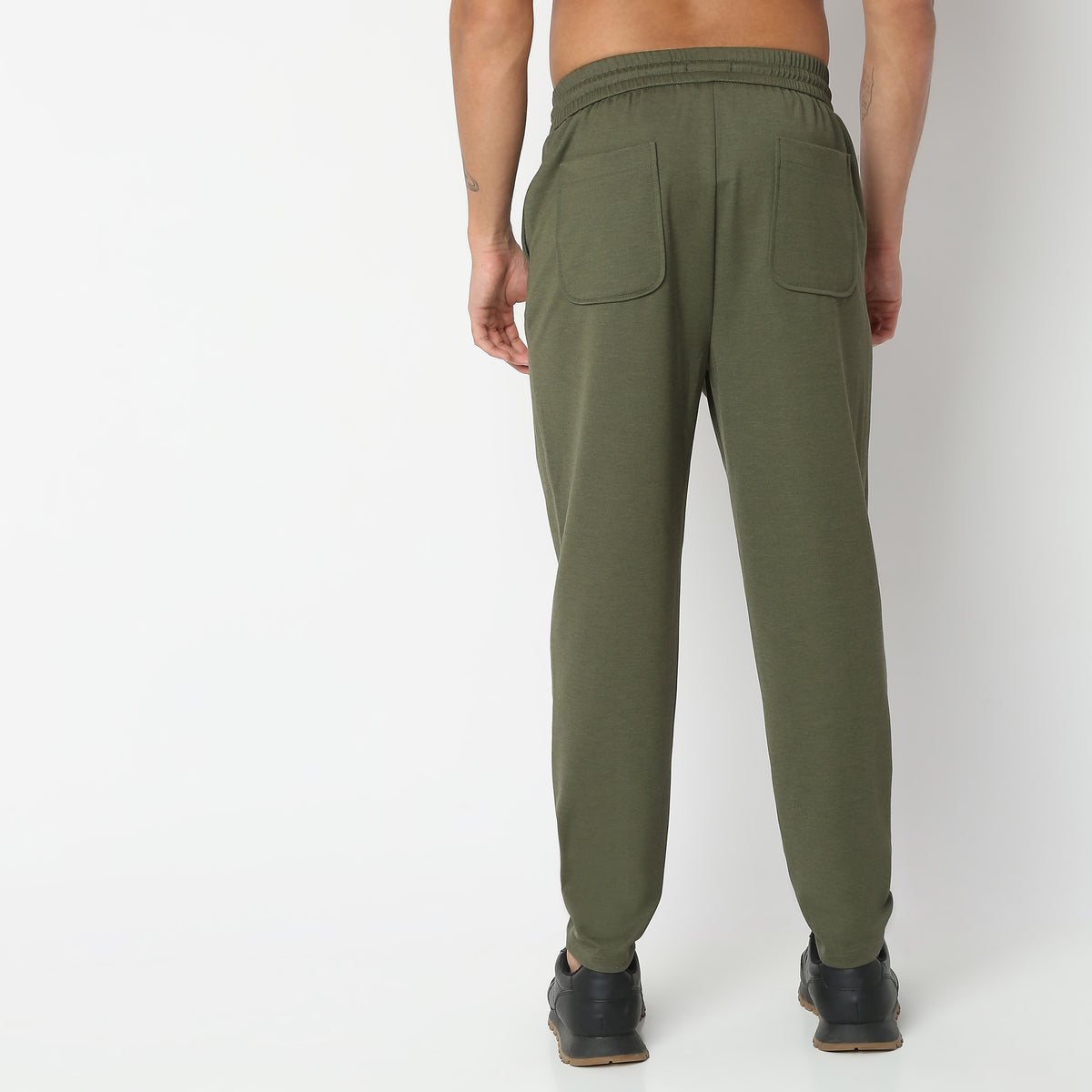 Regular Fit Solid Mid Rise Trousers