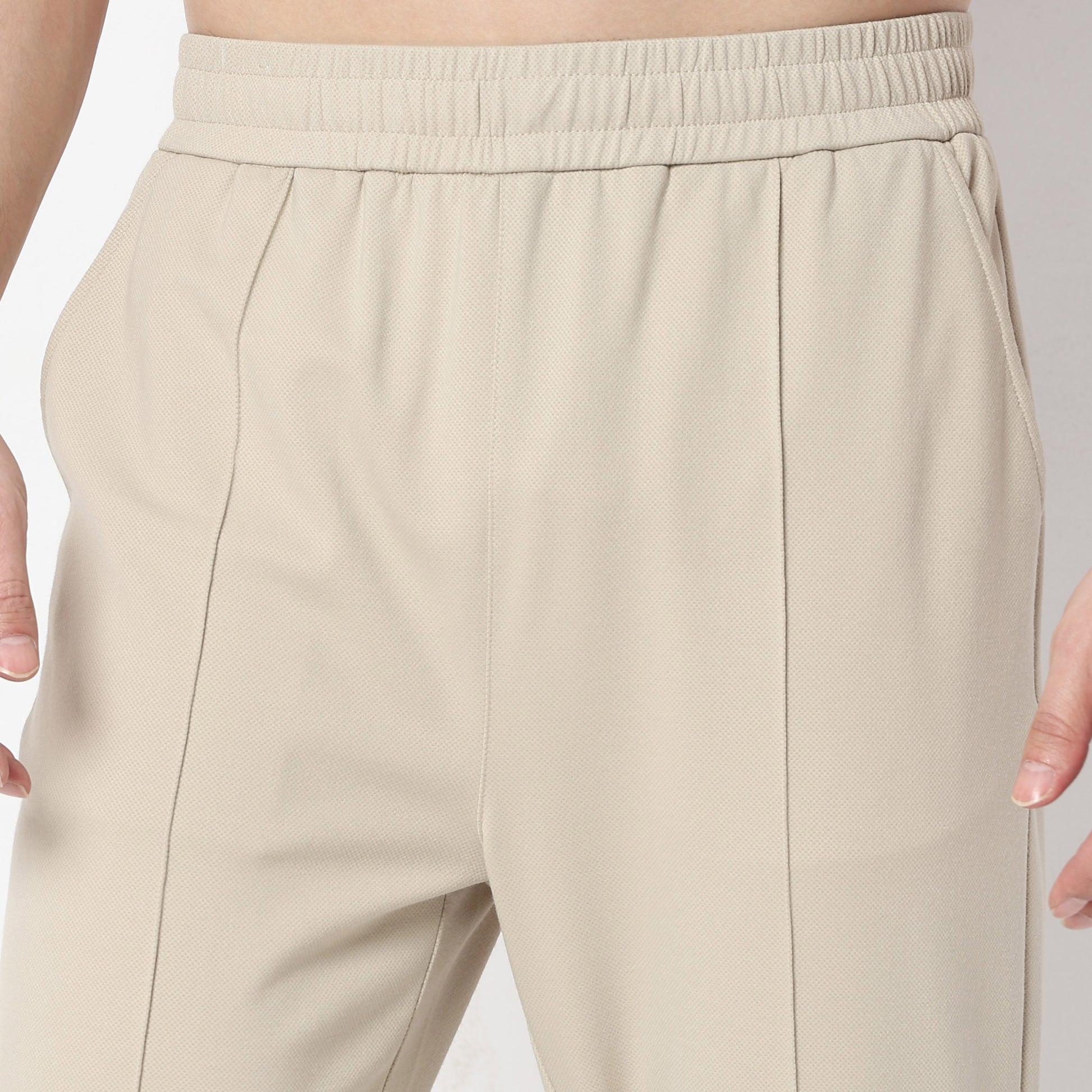 Regular Fit Solid Mid Rise Trousers