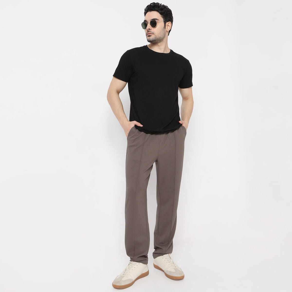 Regular Fit Solid Mid Rise Trousers