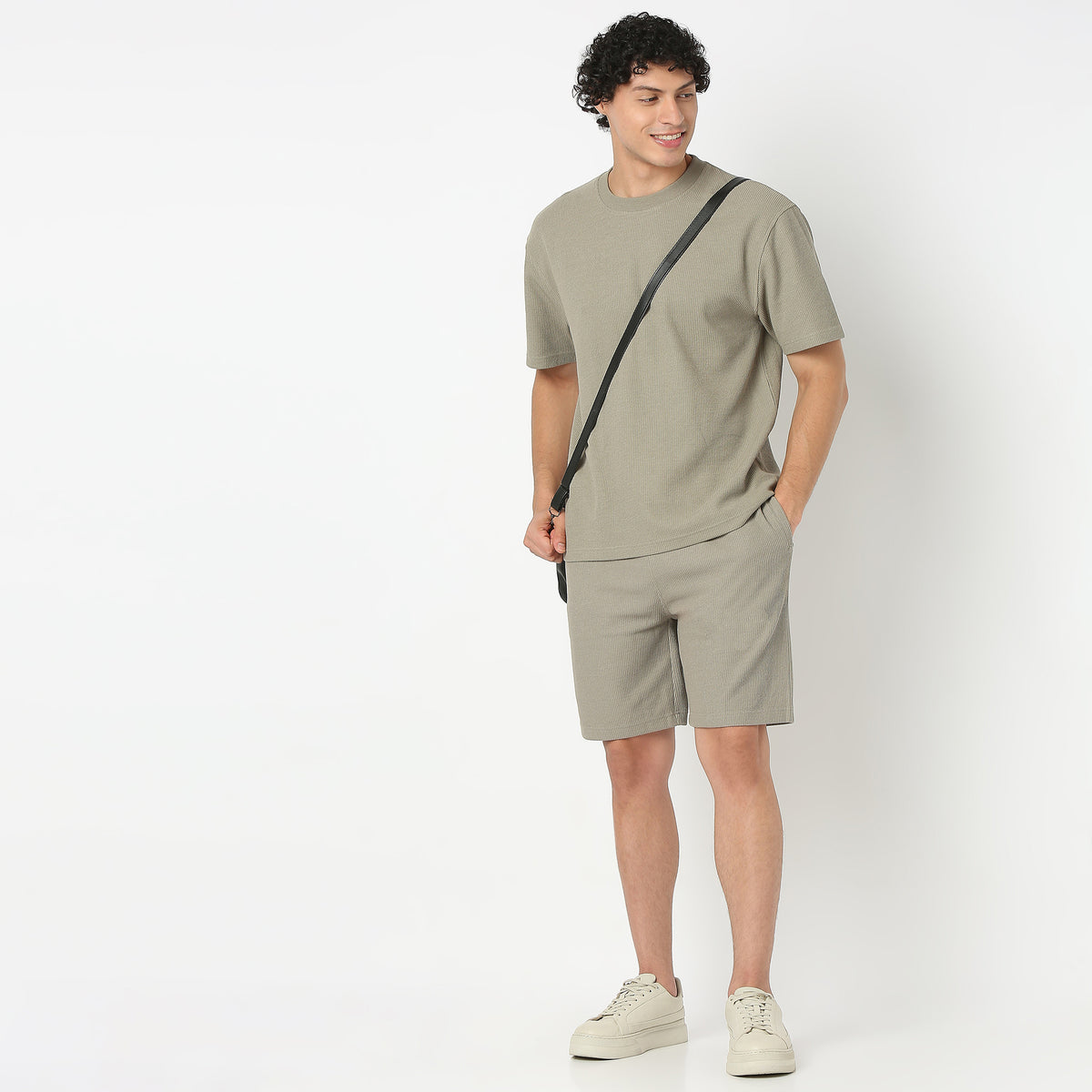 Above Knee Structured Cropped Bermuda Structured Shorts 