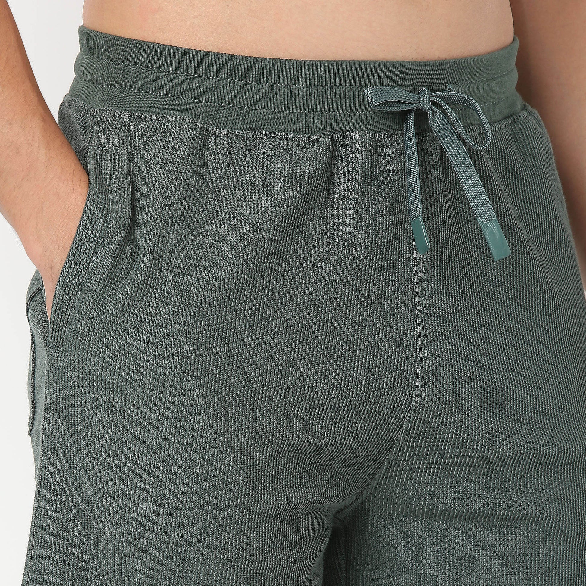 Above Knee Structured Cropped Bermuda Structured Shorts 