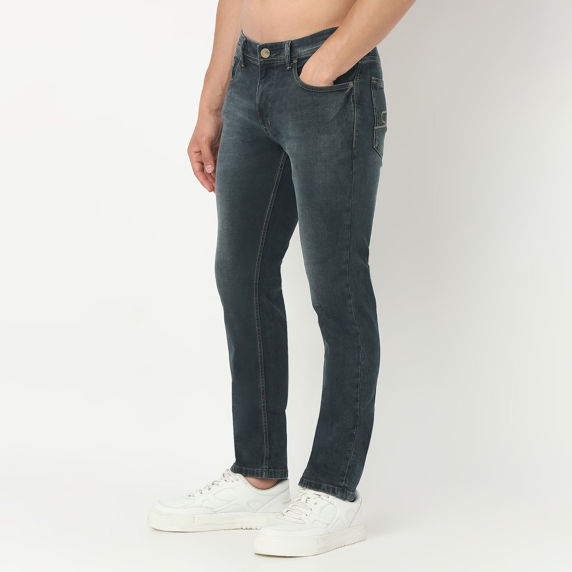 Solid Full Length Straight Fit Tinted Vintage Jeans