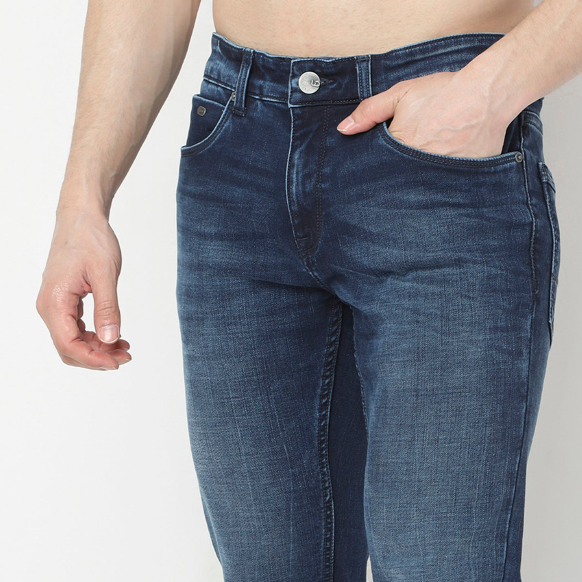 Slim Fit Classic Washed Jeans