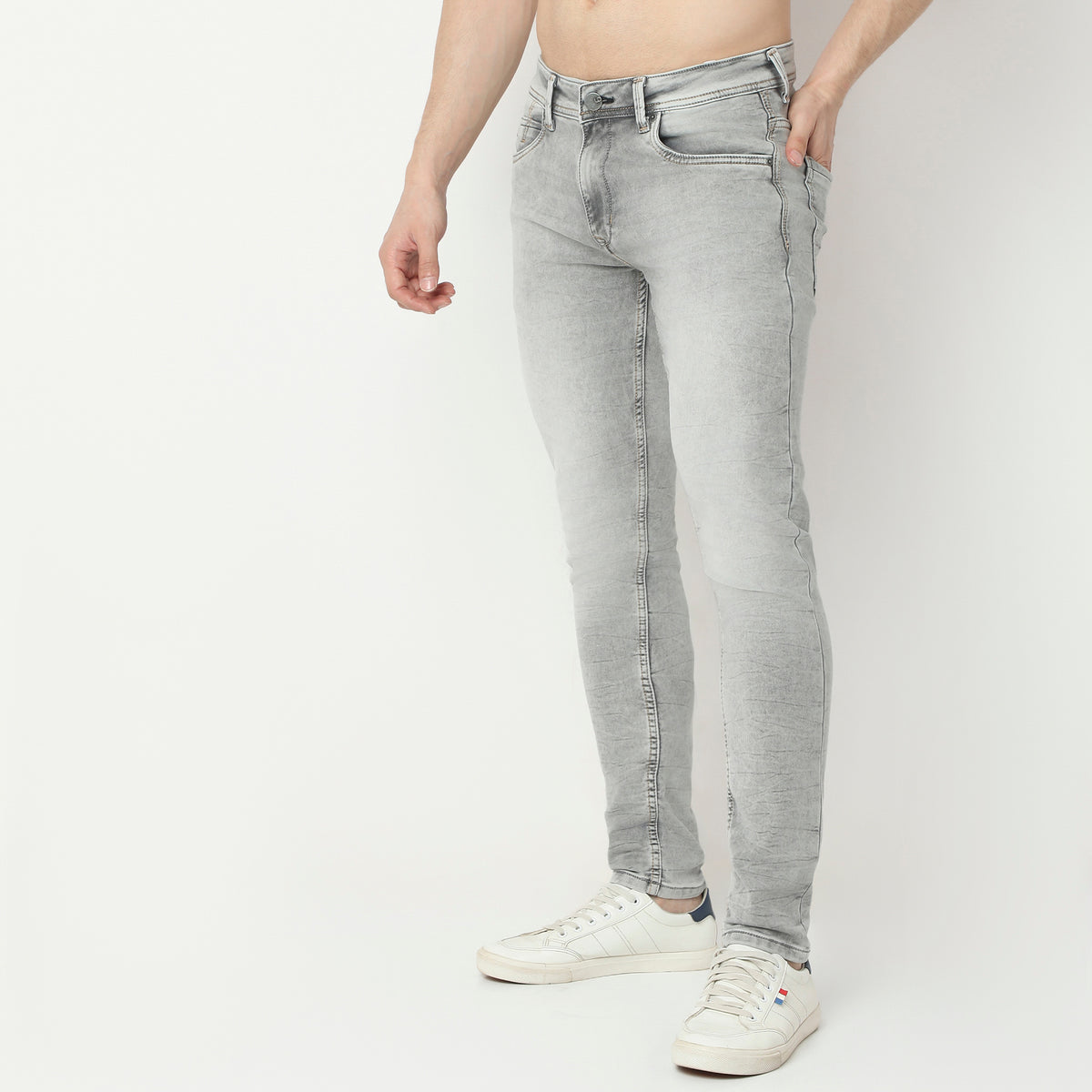 Skinny Fit Ice Washed Bleached Jeans