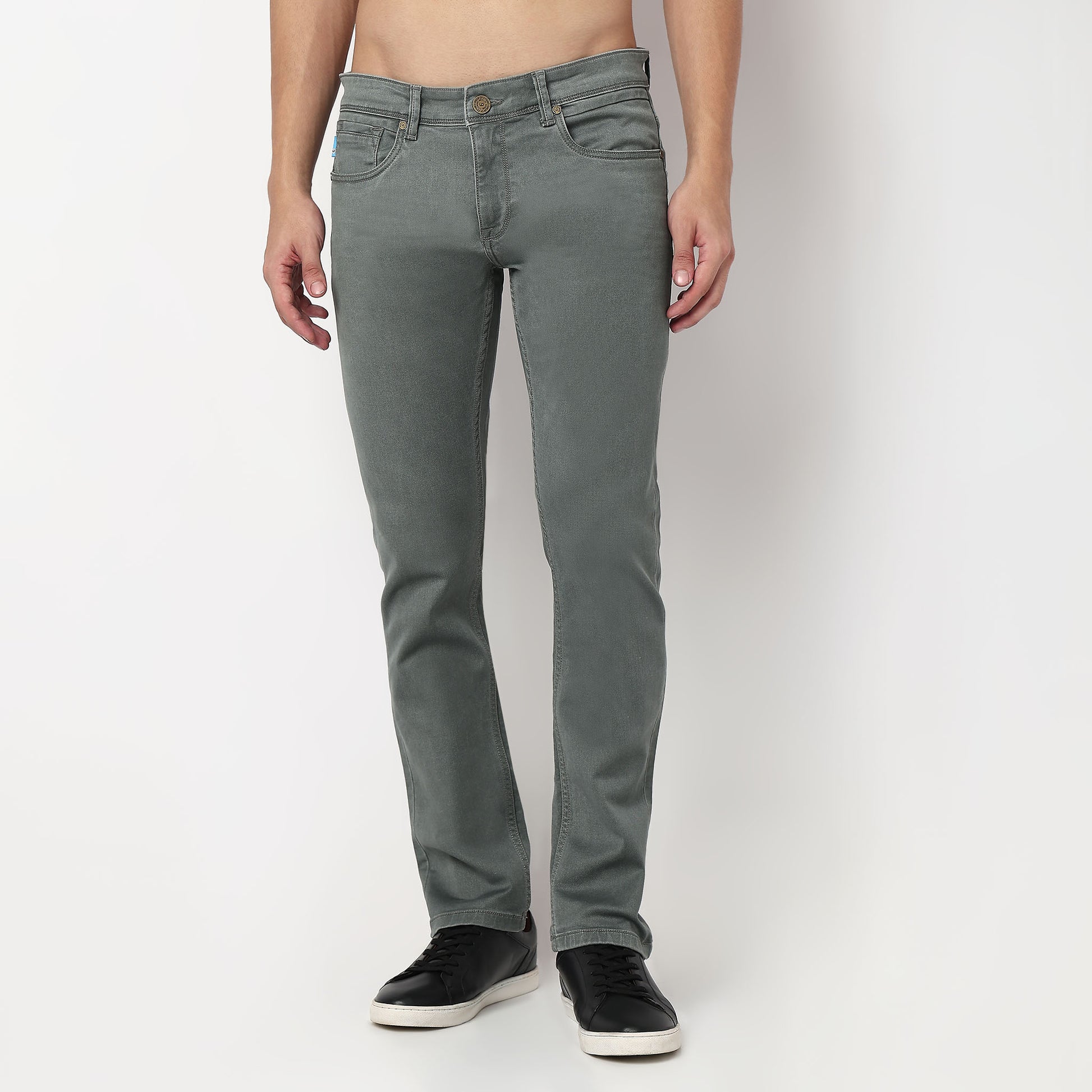 Straight Fit Classic Wash Clean Refined For Smart Casual Style Jeans