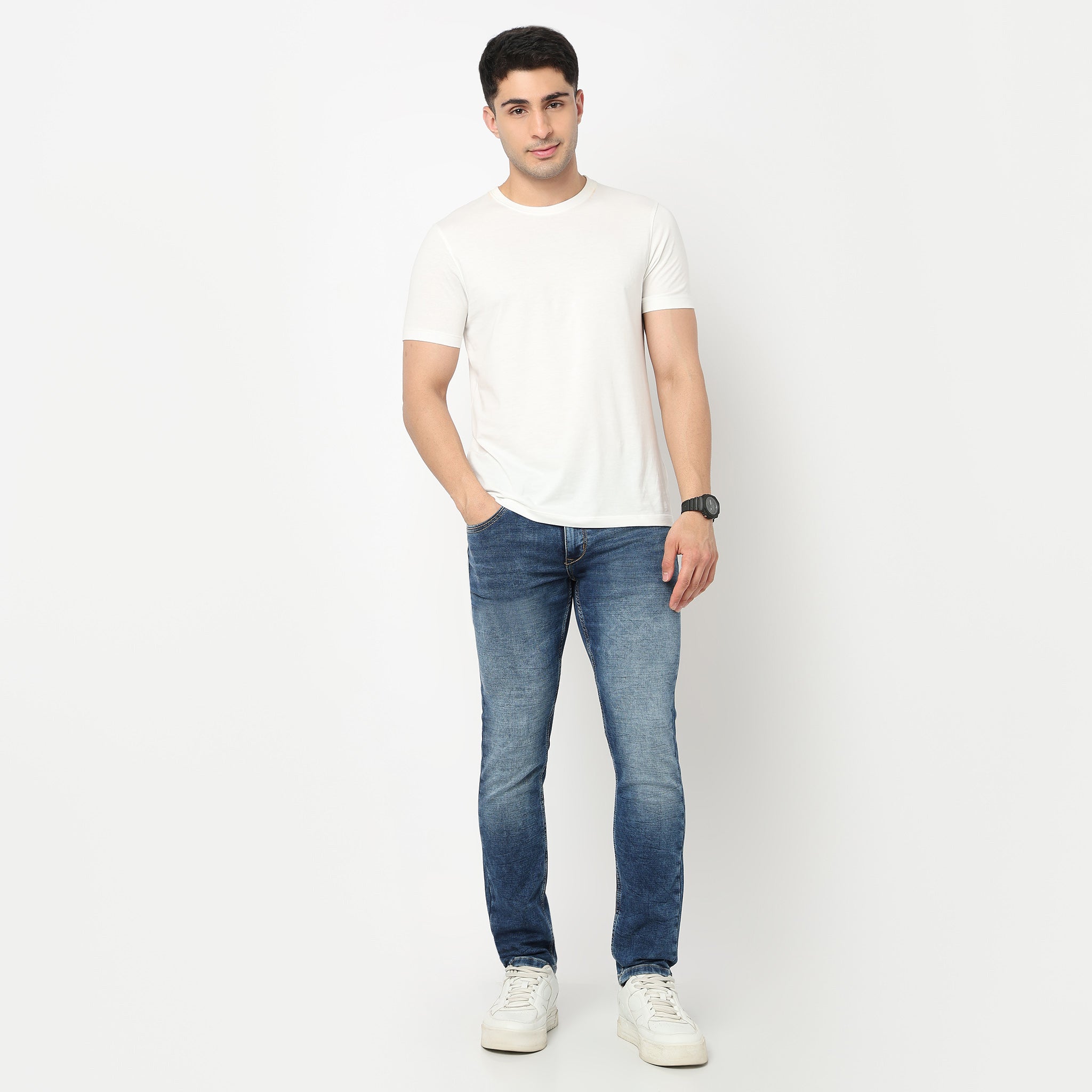 Solid Straight Fit Jeans