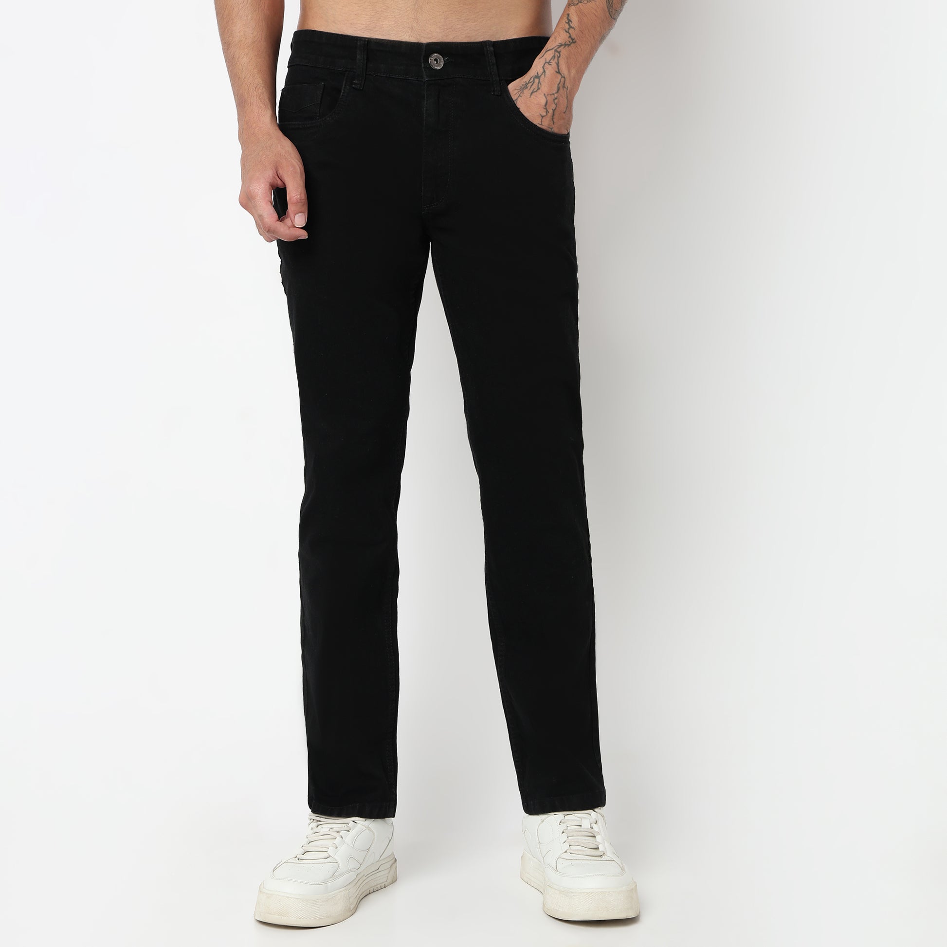 Relaxed Fit Essentials Jeans