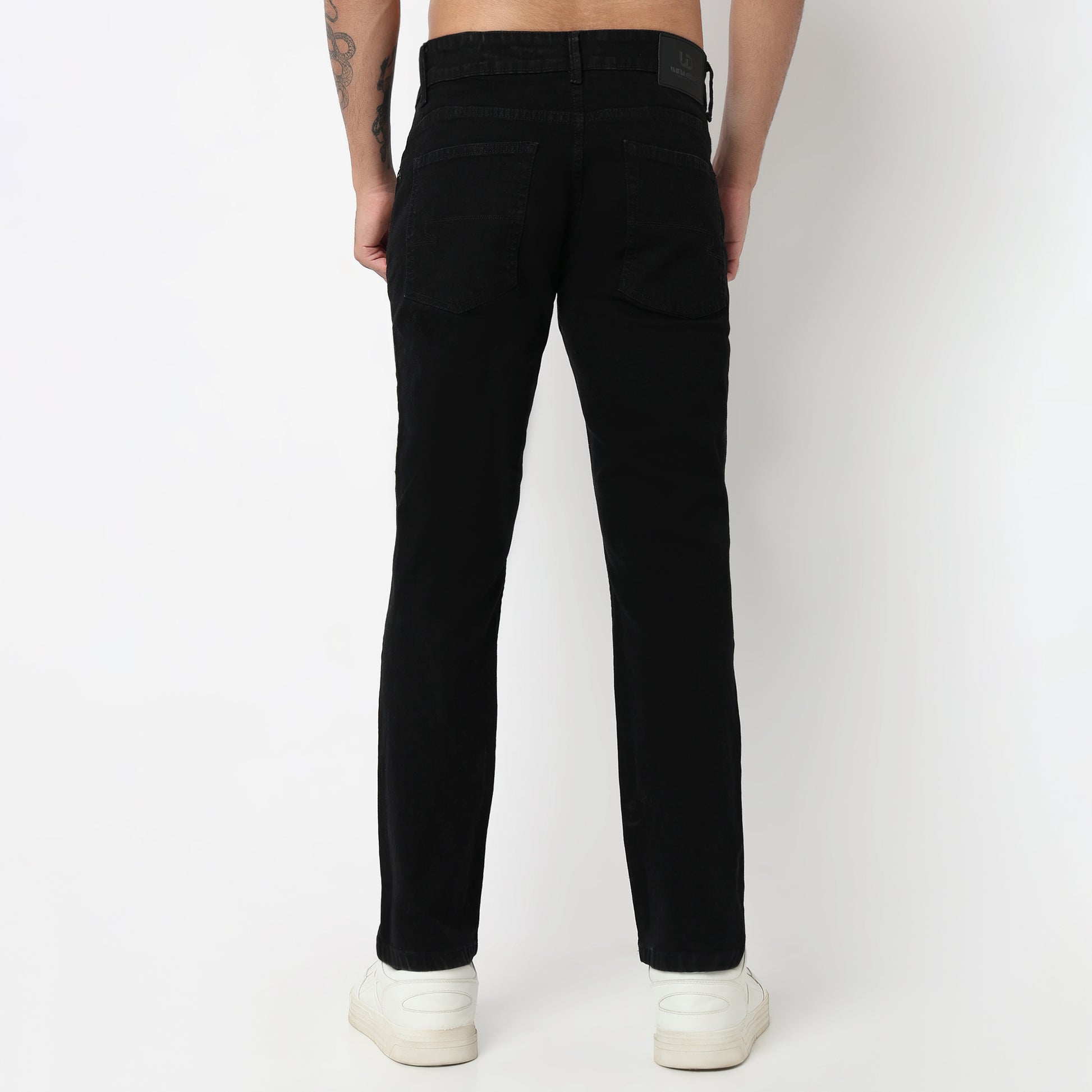 Relaxed Fit Essentials Jeans