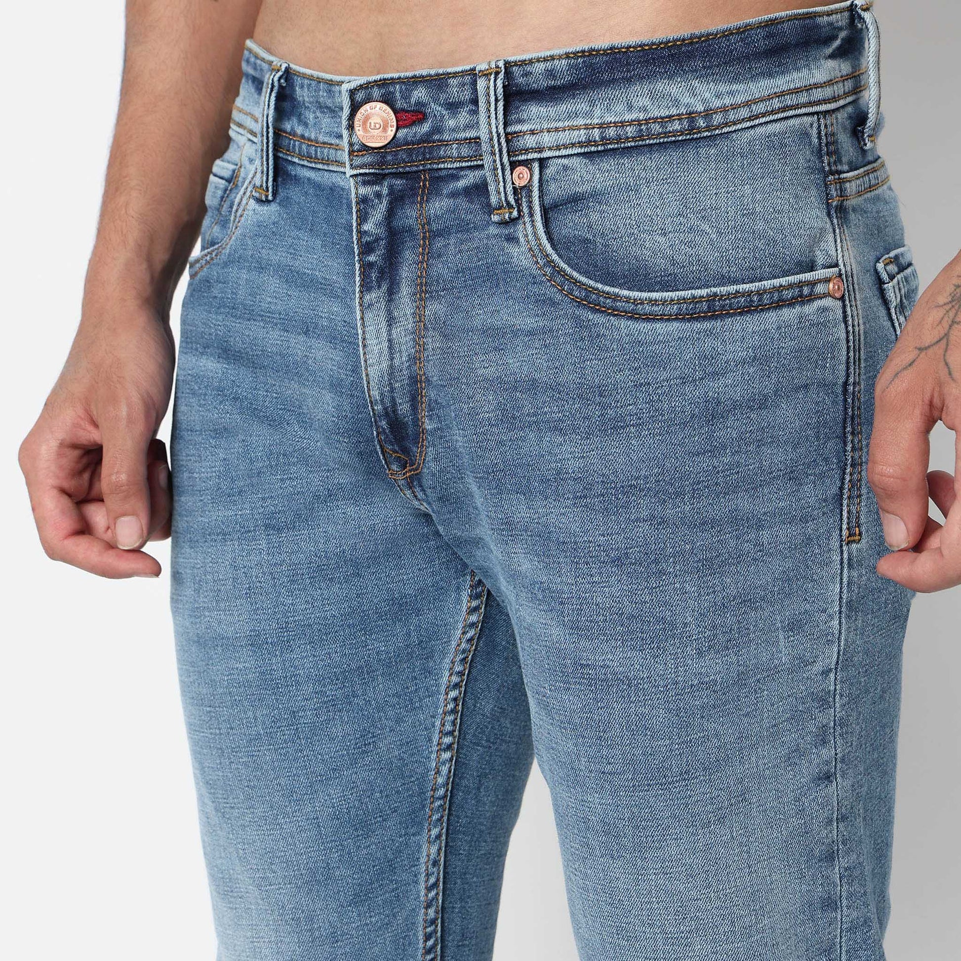 Relaxed Fit Essentials Jeans