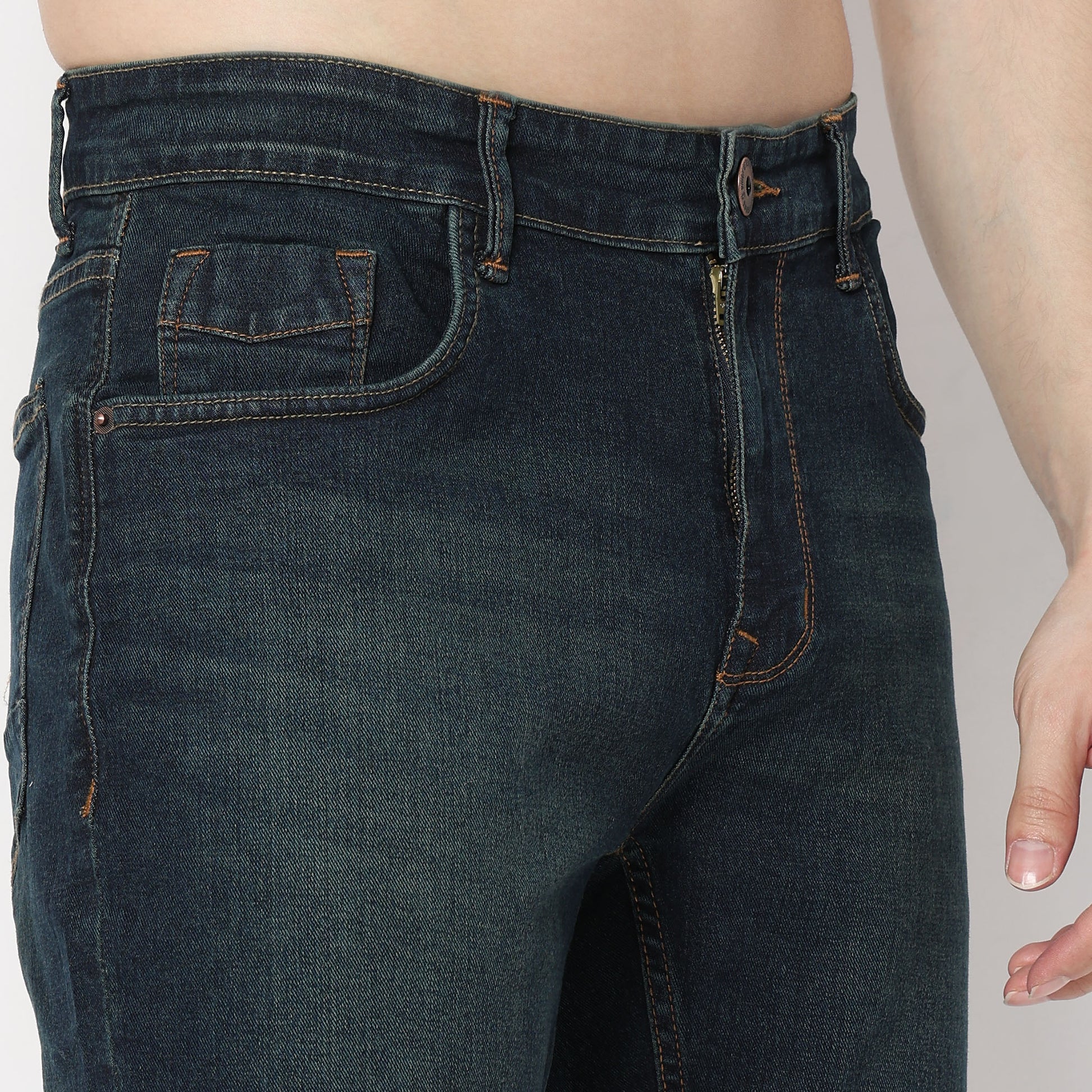 Regular Fit Solid Short Length Mid Rise Shorts