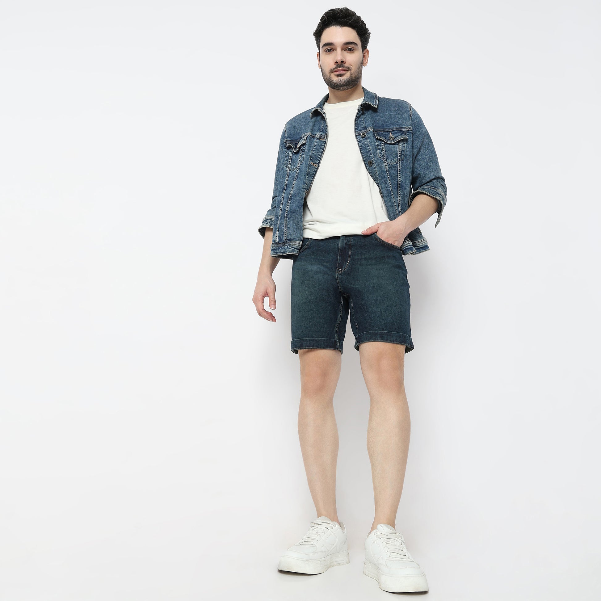 Regular Fit Solid Short Length Mid Rise Shorts