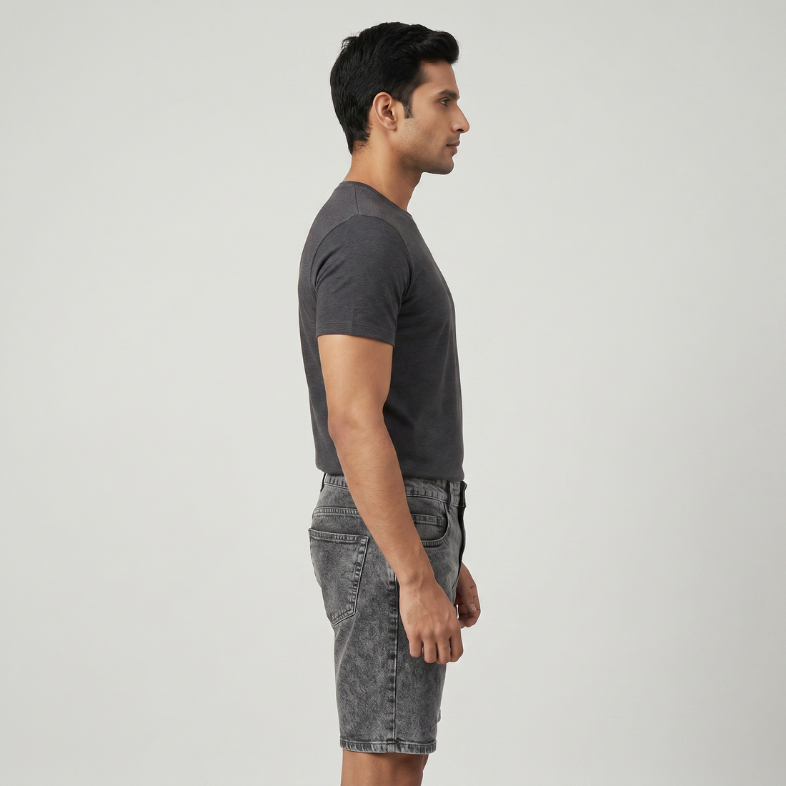 Woven Mid Rise Solid Shorts