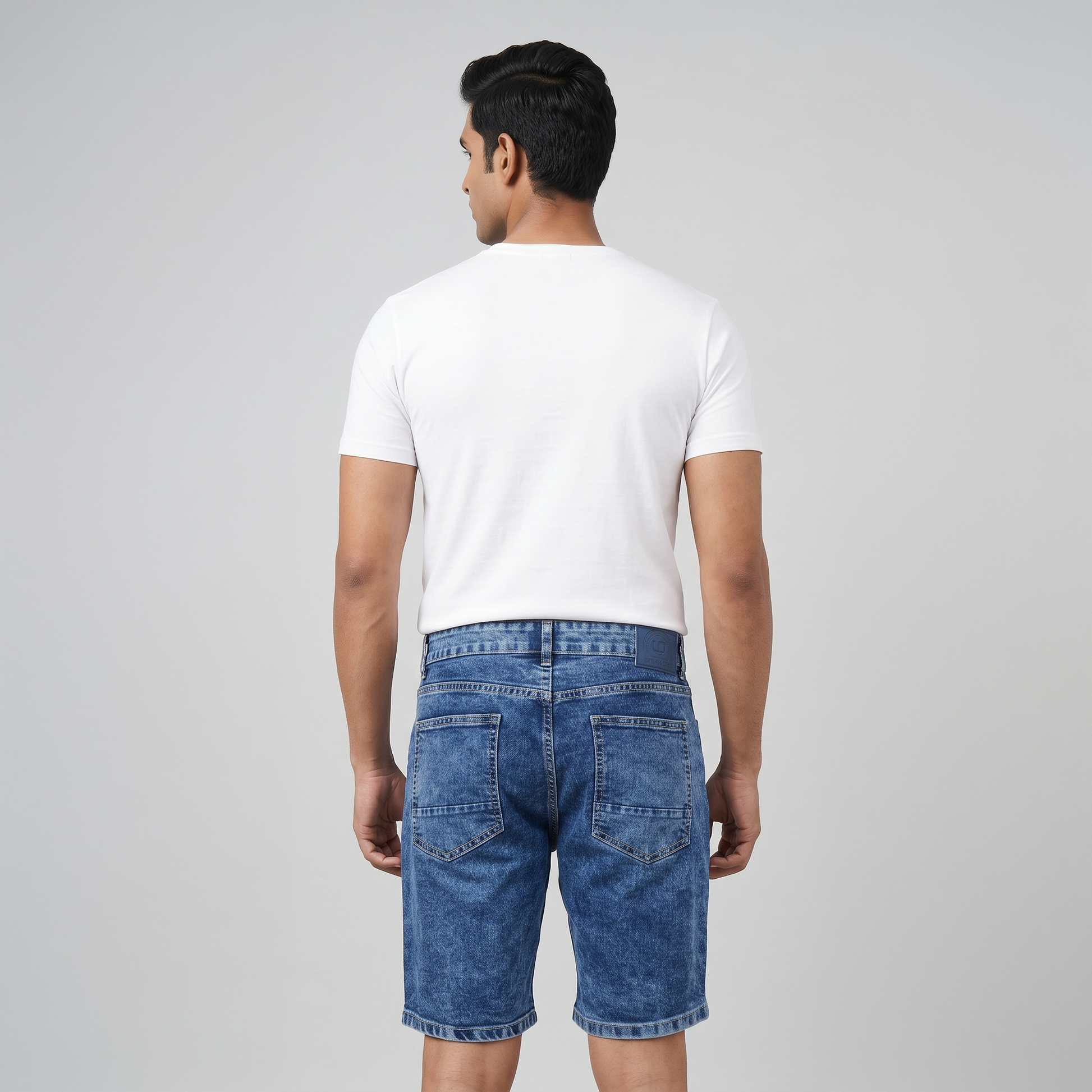 Woven Mid Rise Solid Shorts