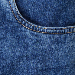 Woven Mid Rise Solid Shorts